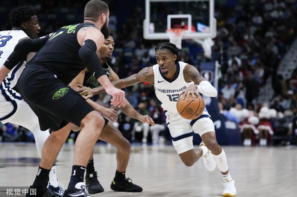 的表现著称 的表现著称